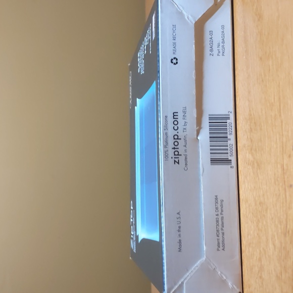 Zip top Silicone Teal free standing sandwich and snack bags - Picture 8 of 8